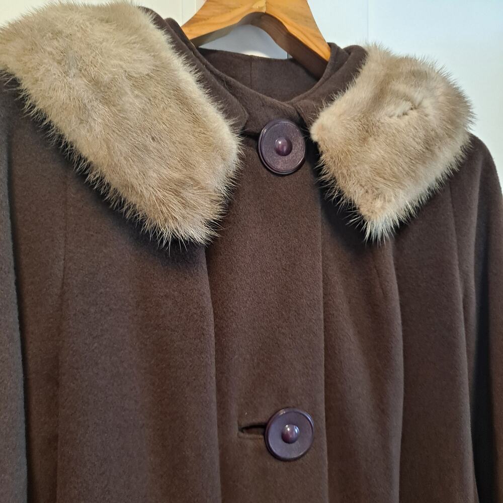 118. Classic vintage 1950/60 Carol Brent 100% brown cashmere coat